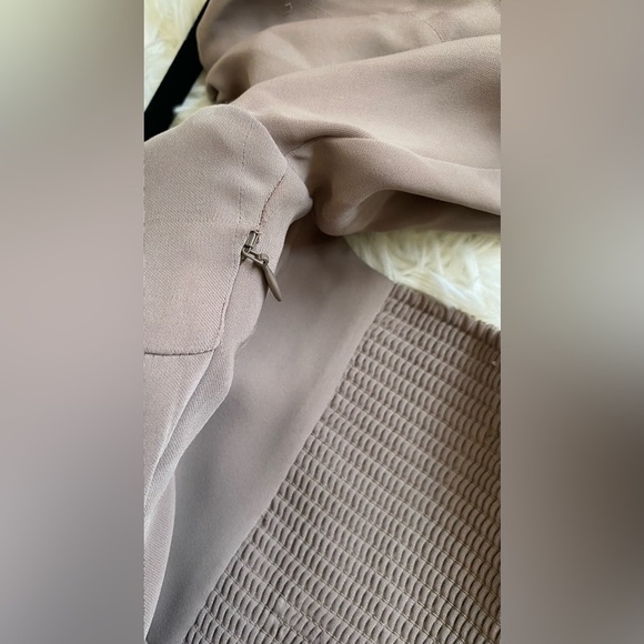 Aritzia Wilfred Tulum Dress in Pine Bark - Picture 12 of 16